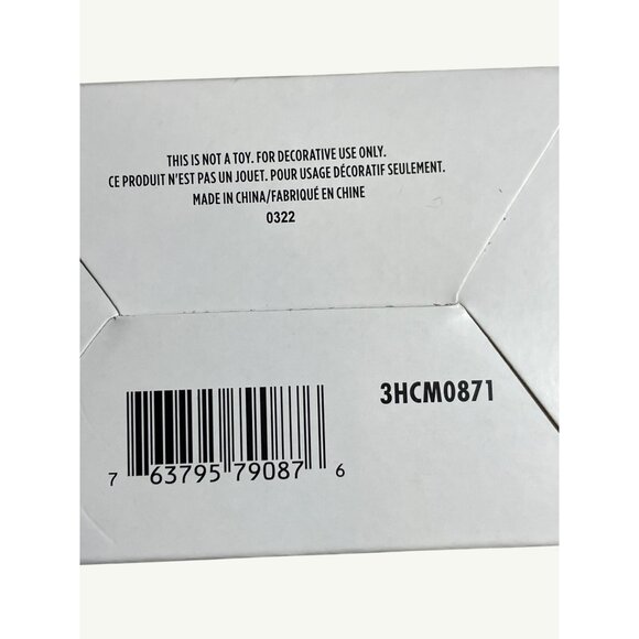 Hallmark Pokémon Pikachu on Poké Ball Hallmark Ornament - Picture 9 of 10